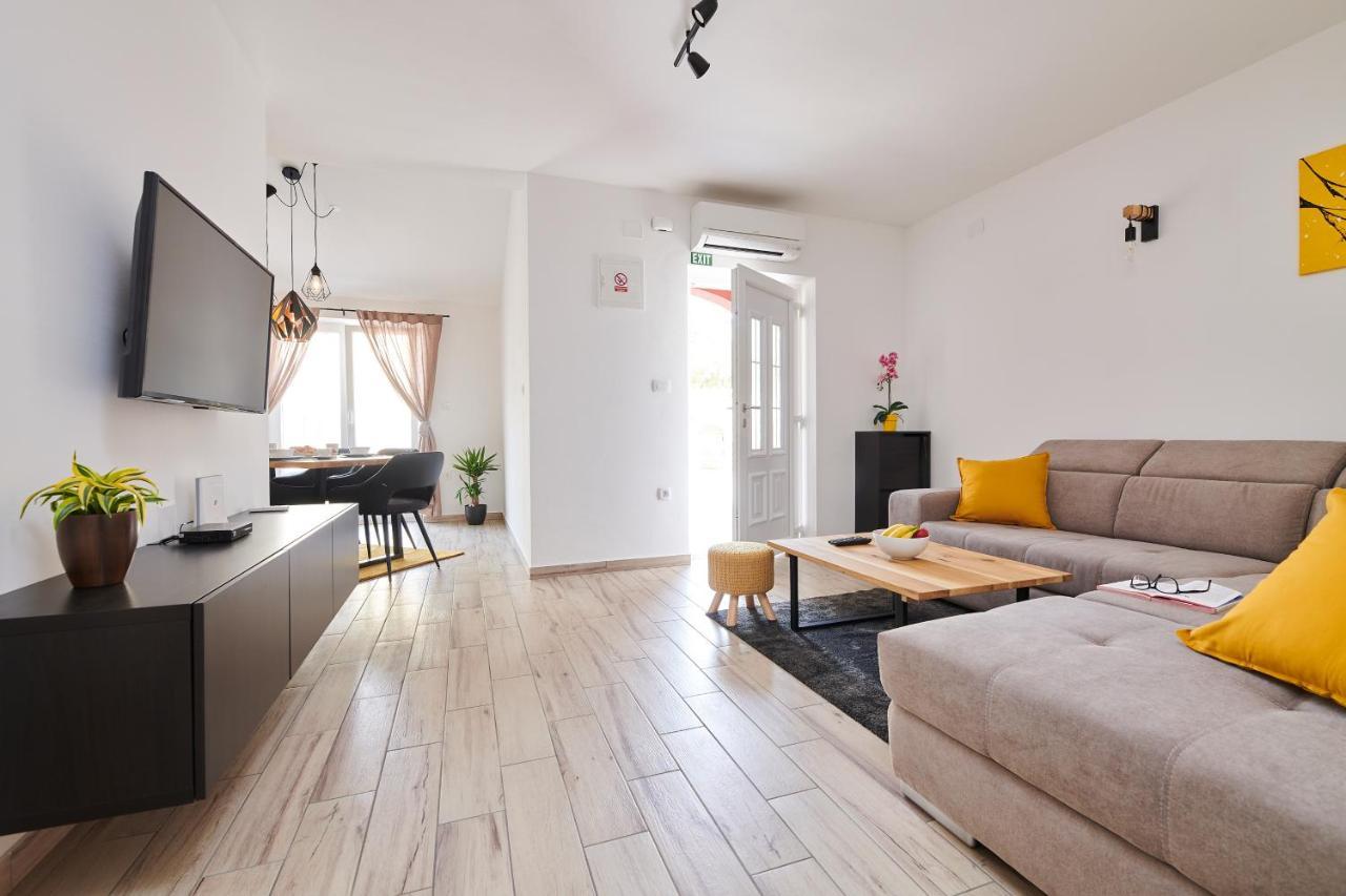 Villa Maris Brtonigla Buitenkant foto